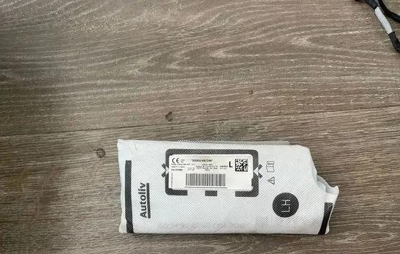 Peugeot 2008 II Seat airbag 9821954880