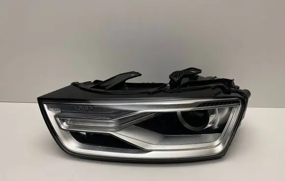 Audi Q3 8U Headlight/headlamp 8U0941043C 10011010000
