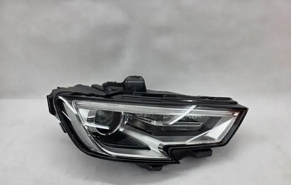 Audi A3 S3 8V Headlight lense 8V0941044E