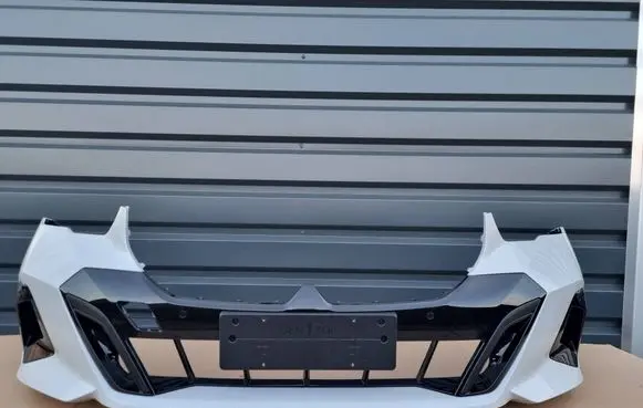 BMW 5 G60 Front bumper 51118084653