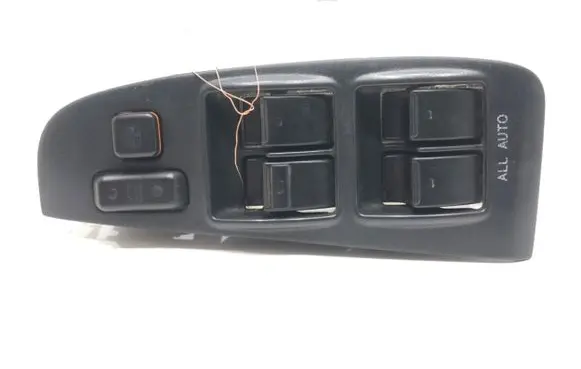 Toyota Avensis T250 Electric window control switch