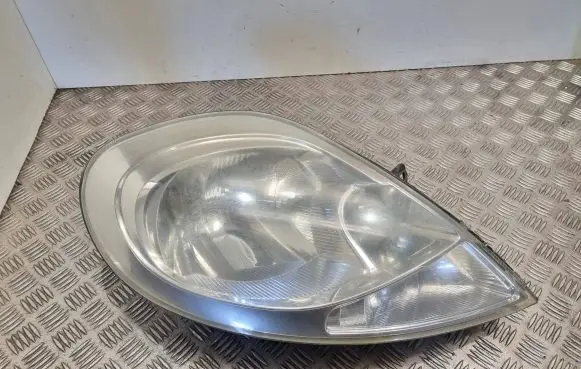 Opel Vivaro Headlight/headlamp 8200701356 93859830 89313980