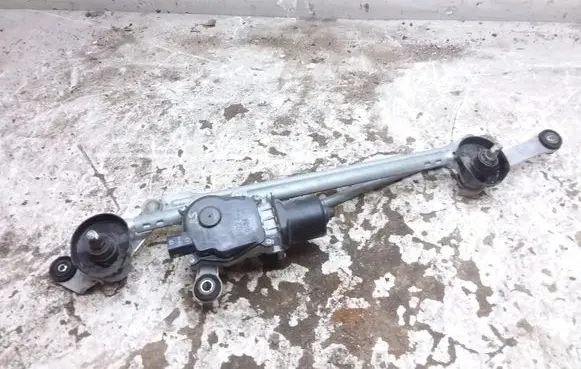 Nissan Navara D23 Front wiper linkage and motor C134 9024