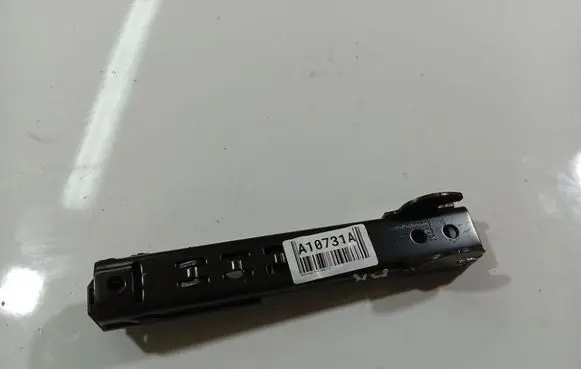 Volkswagen Golf V Seat belt adjustment rail 1T0857819