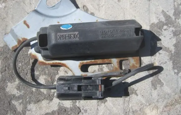 Lexus LS 460 - 600H Central body control module 8976550010