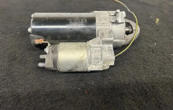 BMW 5 E60 E61 Starter motor 7801203 0001115069 29110712