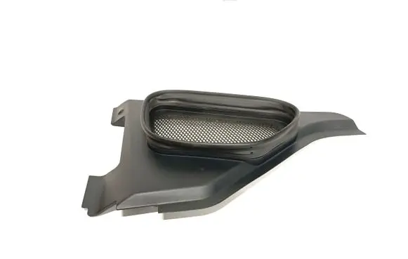 Mercedes-Benz ML W166 Wiper trim A1668300013