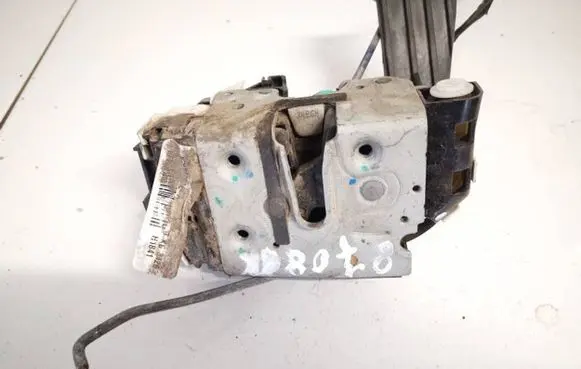 Dodge Caliber Rear door lock