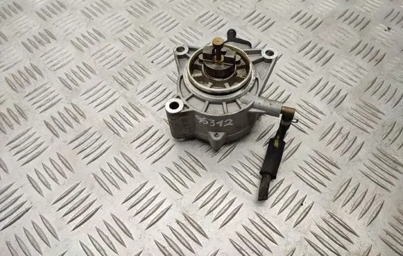 KIA Stonic Vacuum pump 2881004070