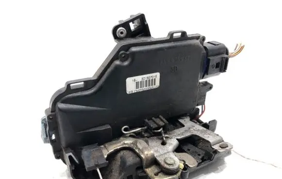 Seat Altea Front door lock 3D1837016