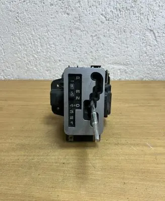 Mercedes-Benz C W202 Gear shifter/selector A2022670137 A1402670637