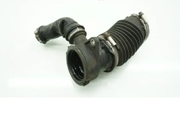 Air intake hose/pipe