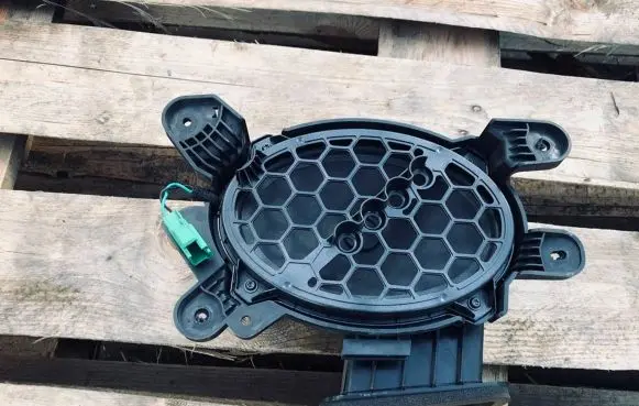 Ford Kuga III Panel speaker LJ6T19A067BA