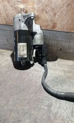 Skoda Octavia Mk2 (1Z) Starter motor 02E911024A