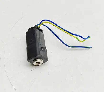 Ford Ranger AUX in-socket connector DM5T19A164AA