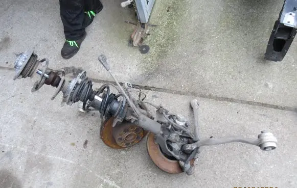 BMW 1 F20 F21 Front wheel hub spindle knuckle
