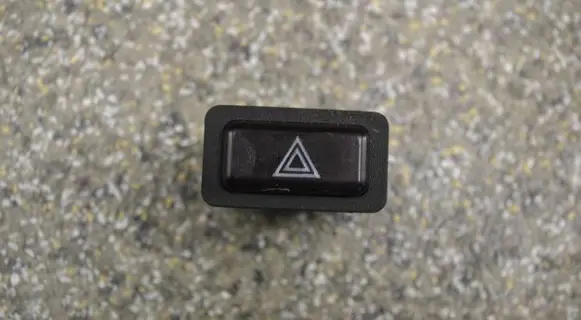 BMW 3 E30 Hazard light switch SAEQC80FK5023