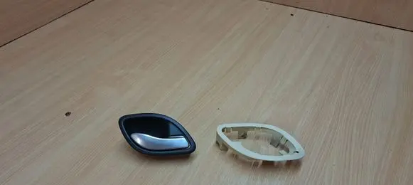 Renault Espace IV Rear door interior handle 8200000724