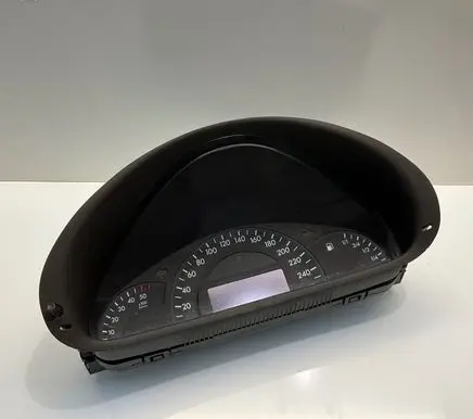 Mercedes-Benz C W203 Speedometer (instrument cluster) A2035403047 110080231004 2035403047