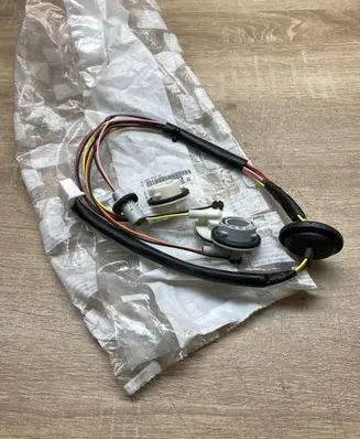 Peugeot 108 Headlight/headlamp wiring loom/harness 1612468580