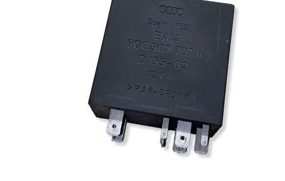 Audi A4 S4 B5 8D Other relay 8D0907701A
