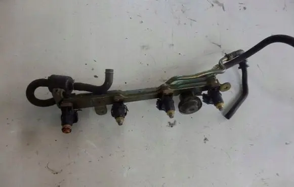 Honda CR-V Fuel main line pipe 1077800510