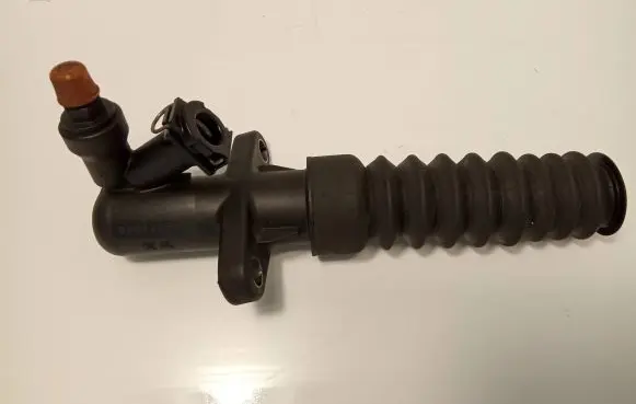 Peugeot 308 Clutch master cylinder 9809468580 0620