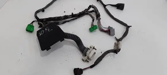 Volvo V70 Front door wiring loom 9452501