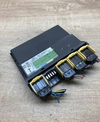 Ford Mondeo Mk III Comfort/convenience module 3S7T15K600TC 5WK48752F