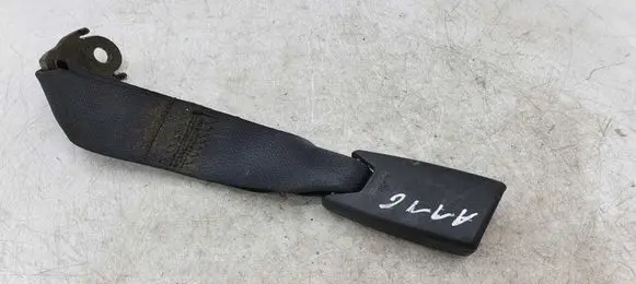 Nissan X-Trail T30 Rear seatbelt buckle NOCODE