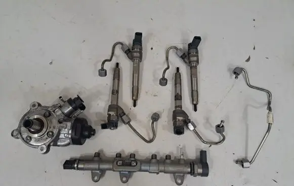 BMW 4 F32 F33 Fuel injection system set 8511626 8514154