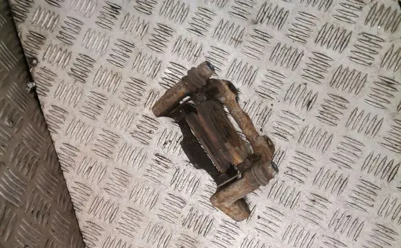 Volkswagen Touran I Brake caliper pad carrier rear 