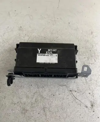 Subaru Outback Comfort/convenience module 88281AG761 X1T21178M1