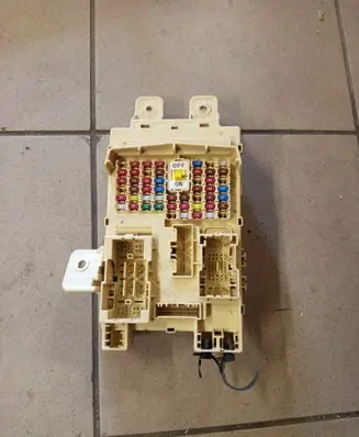 Hyundai Ioniq Fuse module 91950G2514 G25141902020175 131920109