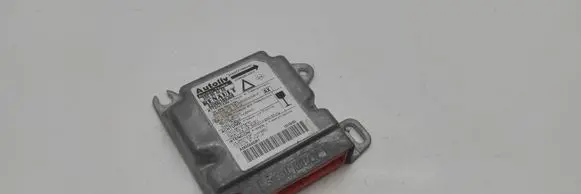 Renault Laguna I Airbag control unit/module 8200018830B