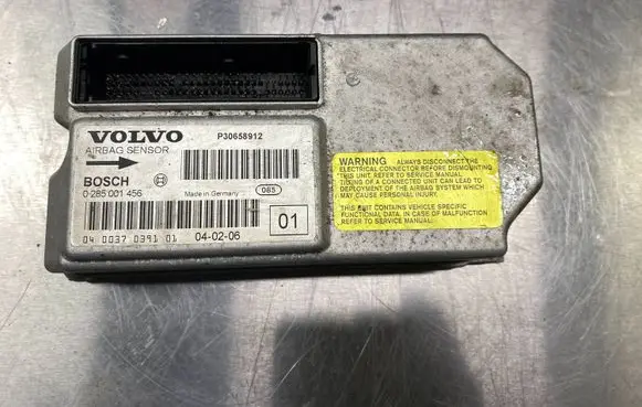 Volvo V70 Airbag control unit/module 0285001456 P30658912 00370391