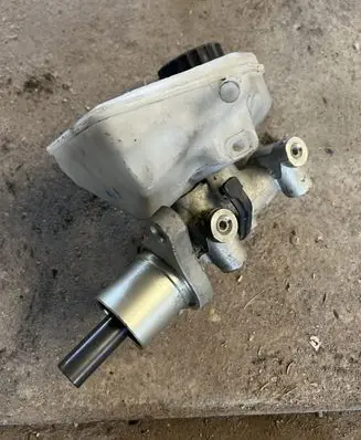Peugeot 607 Master brake cylinder