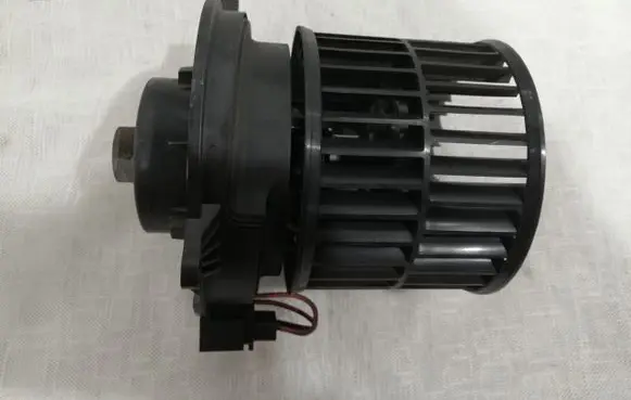 Ford Fusion Heater fan/blower VP2S6H18456AD 23006321