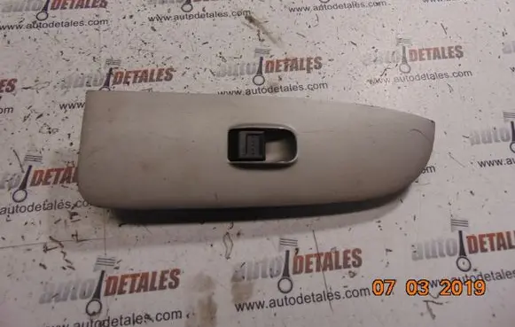 Honda CR-V Electric window control switch 83561SCAE310M1