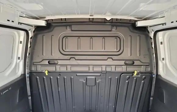 Peugeot Partner III Partition between cabin 