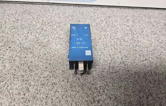BMW 5 E39 Other relay 61351383417