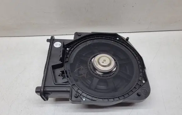 BMW 2 F46 Subwoofer speaker 9275996