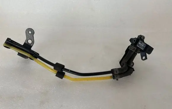 Audi A4 S4 B7 8E 8H Air pressure sensor 0281002710 8E0131614A 8E0131561L