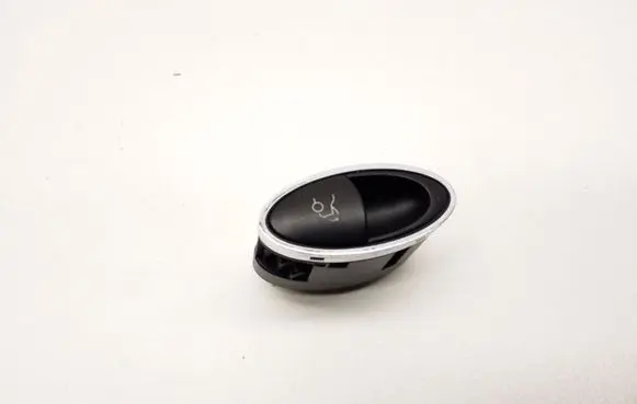 Mercedes-Benz CLS C219 Tailgate opening switch a2118210379