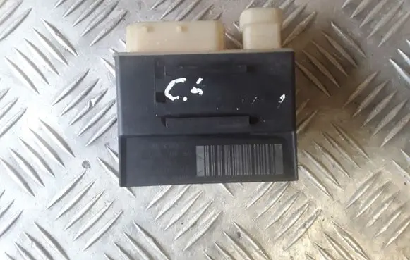 Peugeot 308 Glow plug pre-heat relay 018010953 9662570880