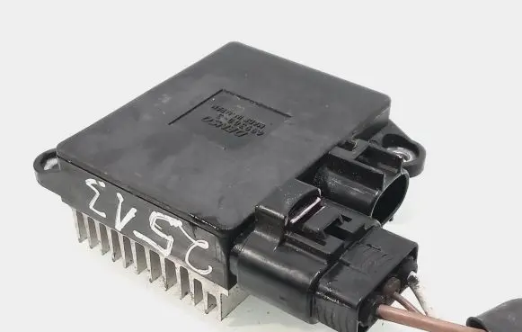 Mazda CX-3 Coolant fan relay 4993003580