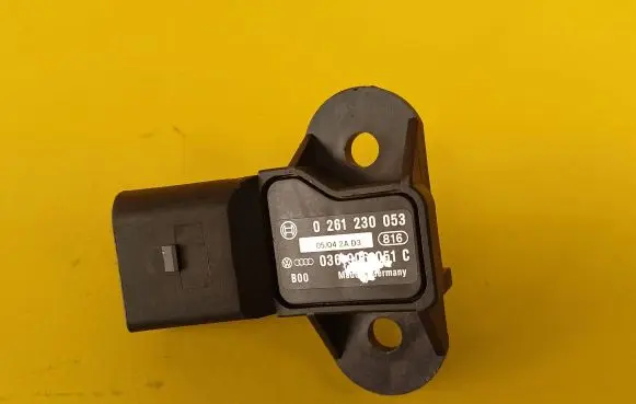 Audi A4 S4 B6 8E 8H Air pressure sensor 036906051C 0261230053
