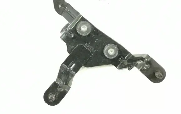 Ford Mustang VI ABS pump bracket FR3C-2C304-B