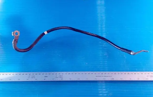 Volkswagen Golf VI Positive cable (battery) 1K0871250AD