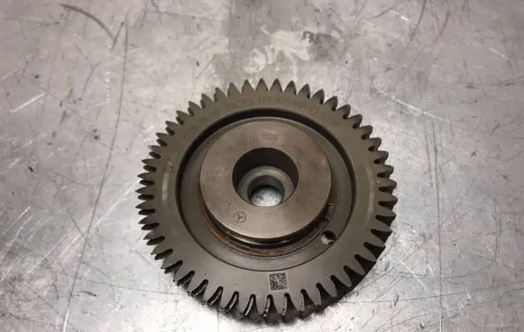 Mercedes-Benz E A207 Camshaft pulley/ VANOS A6510301813